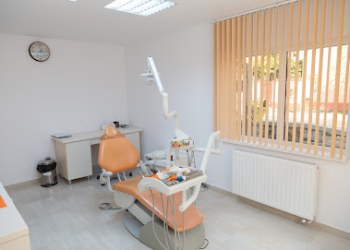 DENTIPLUS by Beatrice Fumurescu