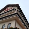 Dennis Hotel