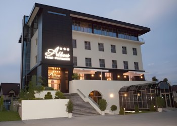 Albert HOTEL