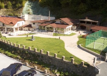 Perla Mărtiniei Pensiune-Restaurant