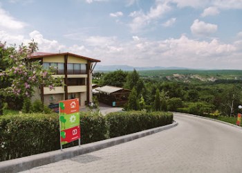 La Mesteceni